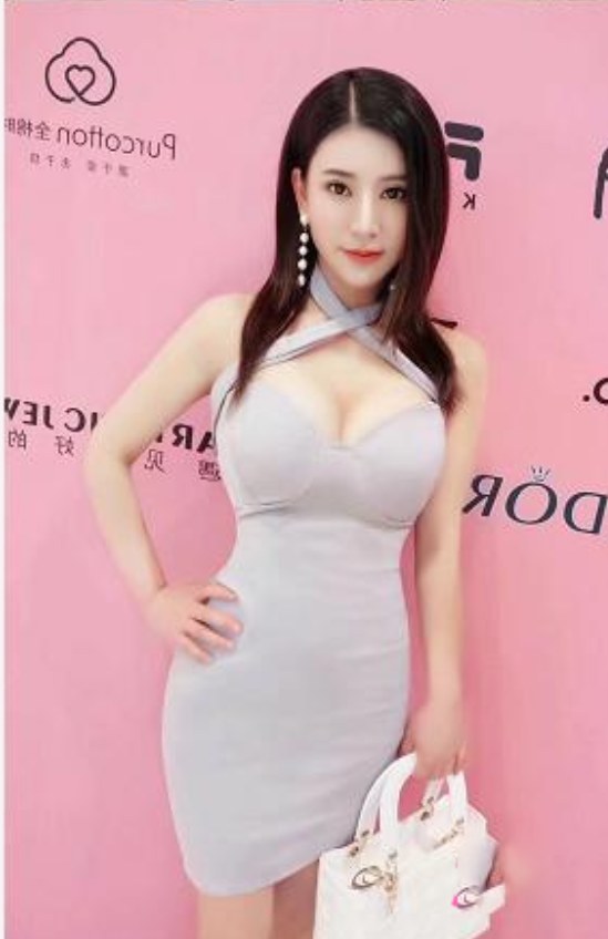 大胸丰满重庆美女 苏曼